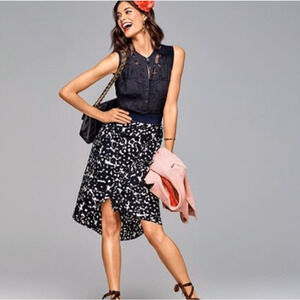 NWT Cabi Dixon Skirt Ink Floral Black and White High Low Hem Size Medium